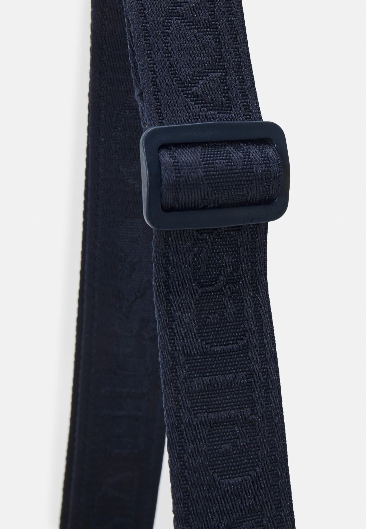 Melba Unisex - Borsa A Tracolla - Dark Green Ellesse Melba Unisex - Borsa A Tracolla - Dark Green -Ellesse 037ac535b05f447eb26b085cc012356c scaled