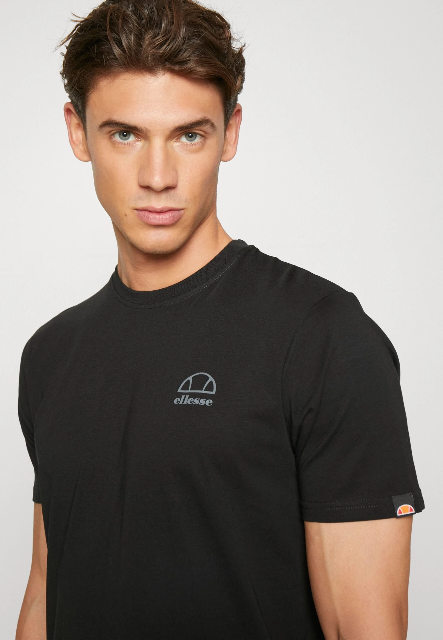 Vezuvi 3 PackT-Shirt BasicKhaki/Black/Orange Uomo T-shirt e polo EL982Q006-N11 Ellesse Vezuvi 3 PackT-Shirt BasicKhaki/Black/Orange Uomo T-shirt E Polo EL982Q006-N11 -Ellesse 05d84b8944584482b7fbf4846d1bb98a scaled