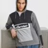Ellesse PeriodicFelpa Con CappuccioGrey/Black Uomo Maglieria E Felpe EL922T0A7-C11 2 Ellesse PeriodicFelpa Con CappuccioGrey/Black Uomo Maglieria E Felpe EL922T0A7-C11 -Ellesse 063abafd43fa4bea887af04e86bbaff8