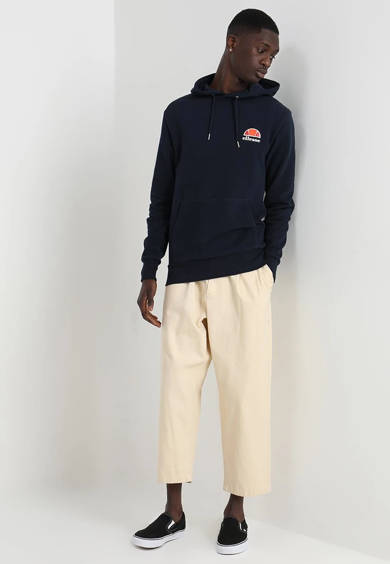 ToceFelpa Con CappuccioDress Blues Uomo Maglieria e Felpe EL922S018-K11 Ellesse ToceFelpa Con CappuccioDress Blues Uomo Maglieria E Felpe EL922S018-K11 -Ellesse 0658ce44781c48b094d47066e9080824