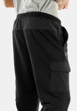 Ellesse Pantaloni SportiviNoir Uomo Pantaloni EL922E05E-Q11 -Ellesse 0be6dc94aa5a4db69604cf01ea76ca1c