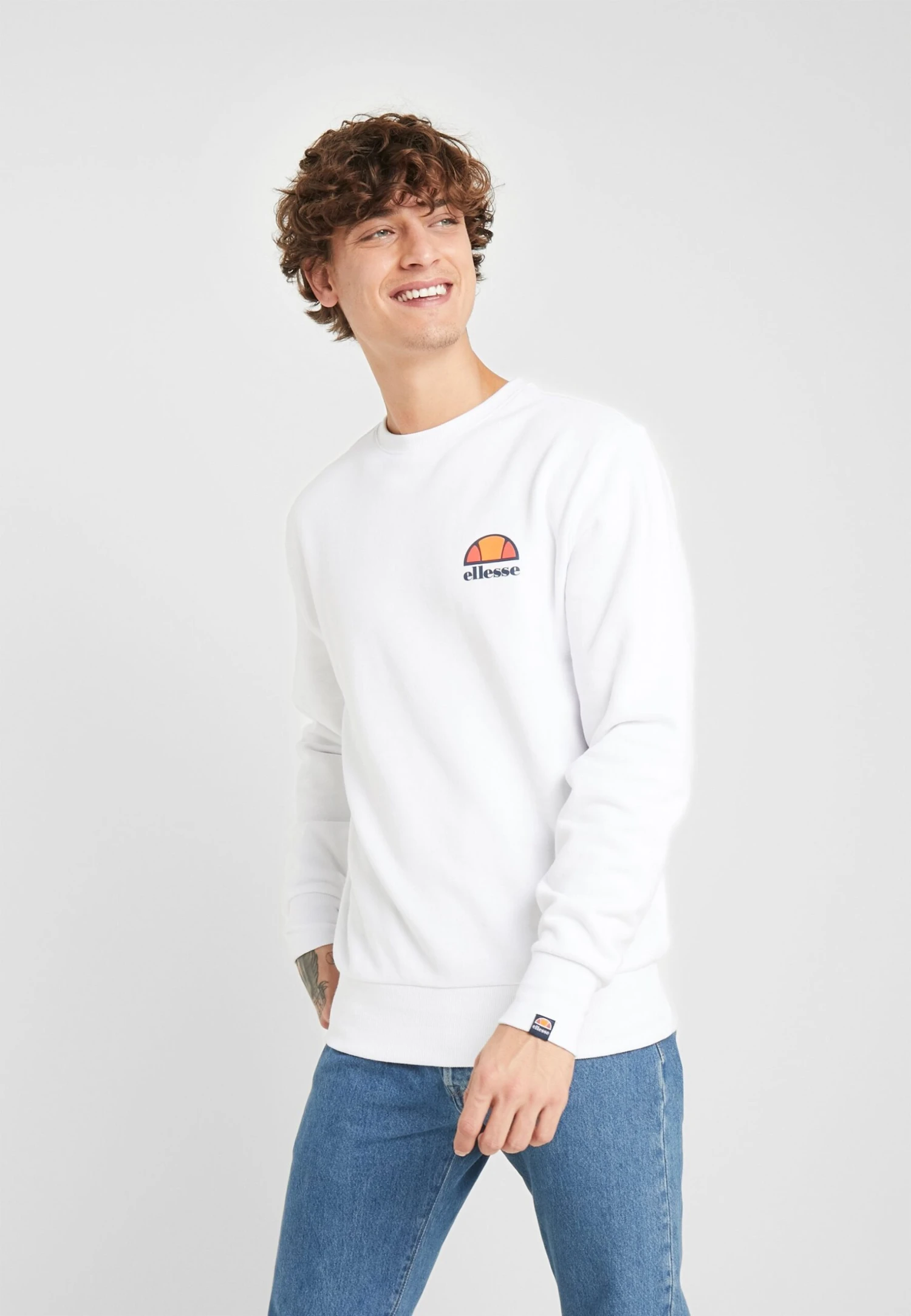 DiveriaFelpaWhite Uomo Maglieria e Felpe EL922S00T-A11 Ellesse DiveriaFelpaWhite Uomo Maglieria E Felpe EL922S00T-A11 -Ellesse 14b05c3596bd42c8a0f9bc56a72cb112 scaled