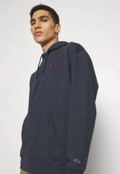 Ellesse Caldine HoodyFelpaDark Blue Uomo Maglieria E Felpe EL922S0CJ-K11 -Ellesse 201732f163ba431f8e48d1b727c5edc6