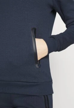 Ellesse ArcilleFelpa Con CappuccioNavy Donna Felpe EL941G00P-K11 -Ellesse 22a60340deb64c8aac909e4b30e57651