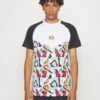 Ellesse Napolino TeeT-Shirt Con StampaMulti-Coloured Uomo Abbigliamento EL942D055-T11 -Ellesse 247aac64f0d042788bf6adb8187e647d