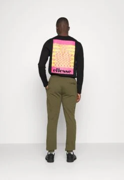 Ellesse NioroPantaloni SportiviKhaki Uomo Pantaloni EL922E027-N11 -Ellesse 2a897f5f14794960a5666c9a43a1cd01