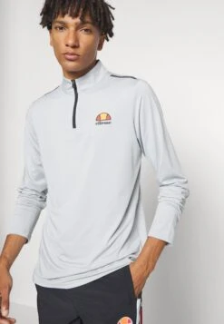 Ellesse Vescali ZipMaglietta A Manica LungaGrey Uomo T-shirt E Polo EL942G039-C11 5 Ellesse Vescali ZipMaglietta A Manica LungaGrey Uomo T-shirt E Polo EL942G039-C11 -Ellesse 2e76a810688c40a58fe9dd0b0b50cea1