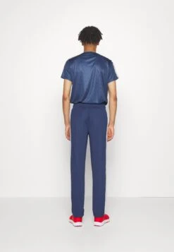 Ellesse Alessie Track PantPantaloni SportiviNavy Uomo Pantaloni EL942E04U-K11 -Ellesse 328c77cecb1d46cba217f4f917073e6e