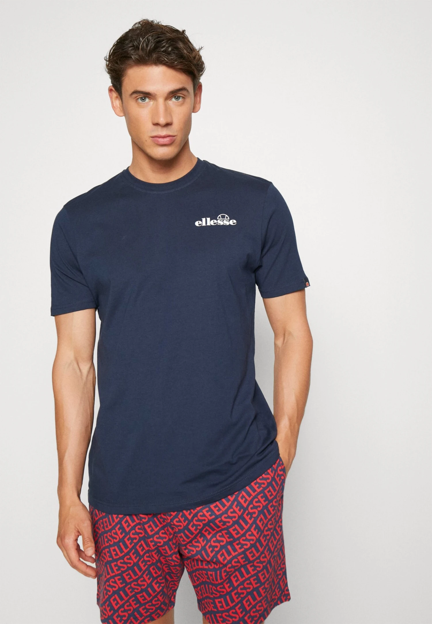 FrezoliPigiamaNavy Uomo Per la notte EL982M00J-K11 Ellesse FrezoliPigiamaNavy Uomo Per La Notte EL982M00J-K11 -Ellesse 355b8e10f4f64e8fa624ab4870bc9c88 scaled