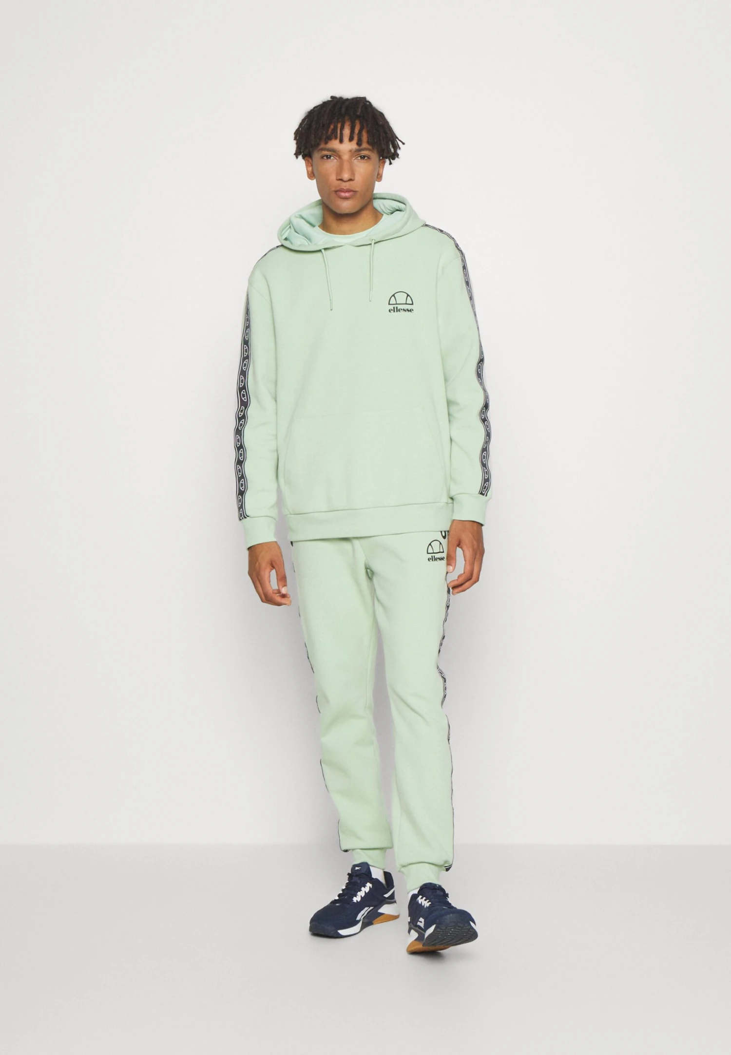 Alfonsa HoodyFelpa Con CappuccioGreen Uomo Maglieria e Felpe EL942G03A-M11 Ellesse Alfonsa HoodyFelpa Con CappuccioGreen Uomo Maglieria E Felpe EL942G03A-M11 -Ellesse 3580f84138a443308a36b88fceebc87e scaled