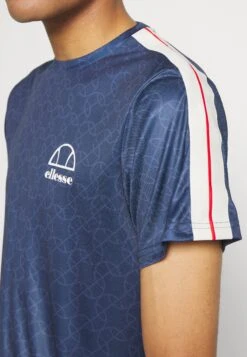 Ellesse Betina TeeT-Shirt Con StampaNavy Uomo Abbigliamento EL942D052-K11 -Ellesse 39b598dc63634c59af5e84c06defa21d