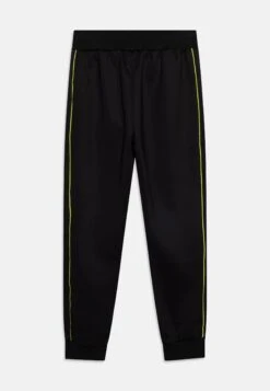 Ellesse Emerio JoggerPantaloni SportiviBlack Bambini Abbigliamento EL943E01K-Q11 -Ellesse 3a6dbf705f374f418b7ccfbf10b436fd