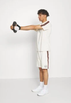 Ellesse Venuto TeeT-Shirt Con StampaOff-White Uomo Abbigliamento EL942D051-A11 -Ellesse 3ca999ed597c42a4aa4e17d51bcad721