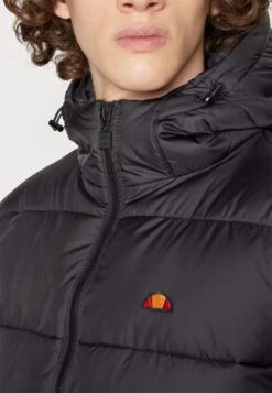 Ellesse PadderinoGiacca InvernaleBlack Uomo Giacche EL922T0A5-Q11 -Ellesse 3d5da258d64045e5a650b8fd52ac1a32