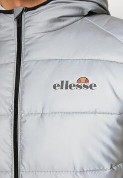 Ellesse Vermentino JacketGiacca InvernaleSilver Uomo Abbigliamento EL942F013-D12 5 Ellesse Vermentino JacketGiacca InvernaleSilver Uomo Abbigliamento EL942F013-D12 -Ellesse 40d68c5e347f4c98b1fc2657be6ed199