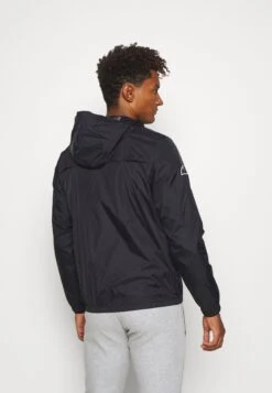 Ellesse Bertoleti JacketGiacca SportivaBlack Uomo Pantaloni Sportivi E Joggers EL942F016-Q11 4 Ellesse Bertoleti JacketGiacca SportivaBlack Uomo Pantaloni Sportivi E Joggers EL942F016-Q11 -Ellesse 41f4fd633995442bb27cddd998605b79