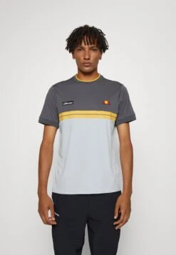 Ellesse Vernon TeeT-Shirt Con StampaLight Grey Uomo Abbigliamento EL942D04W-C11