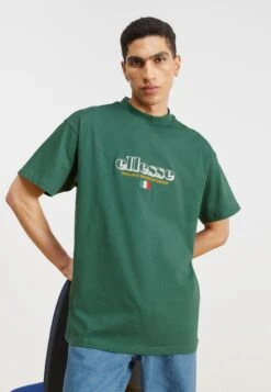 Ellesse Vought TeeT-Shirt Con StampaDark Green Uomo Abbigliamento EL922O0I3-M11