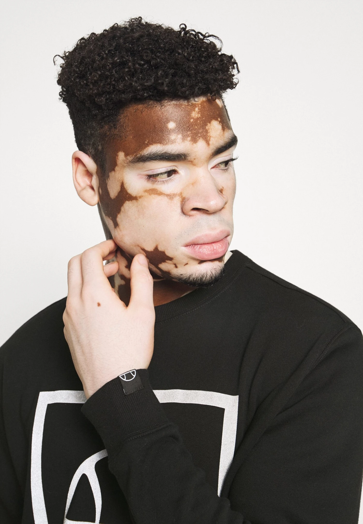 OrionFelpaBlack Uomo Maglieria e Felpe EL922S05M-Q11 Ellesse OrionFelpaBlack Uomo Maglieria E Felpe EL922S05M-Q11 -Ellesse 4bd7fe2d083b423780b4bd2a4f62c9e9 scaled