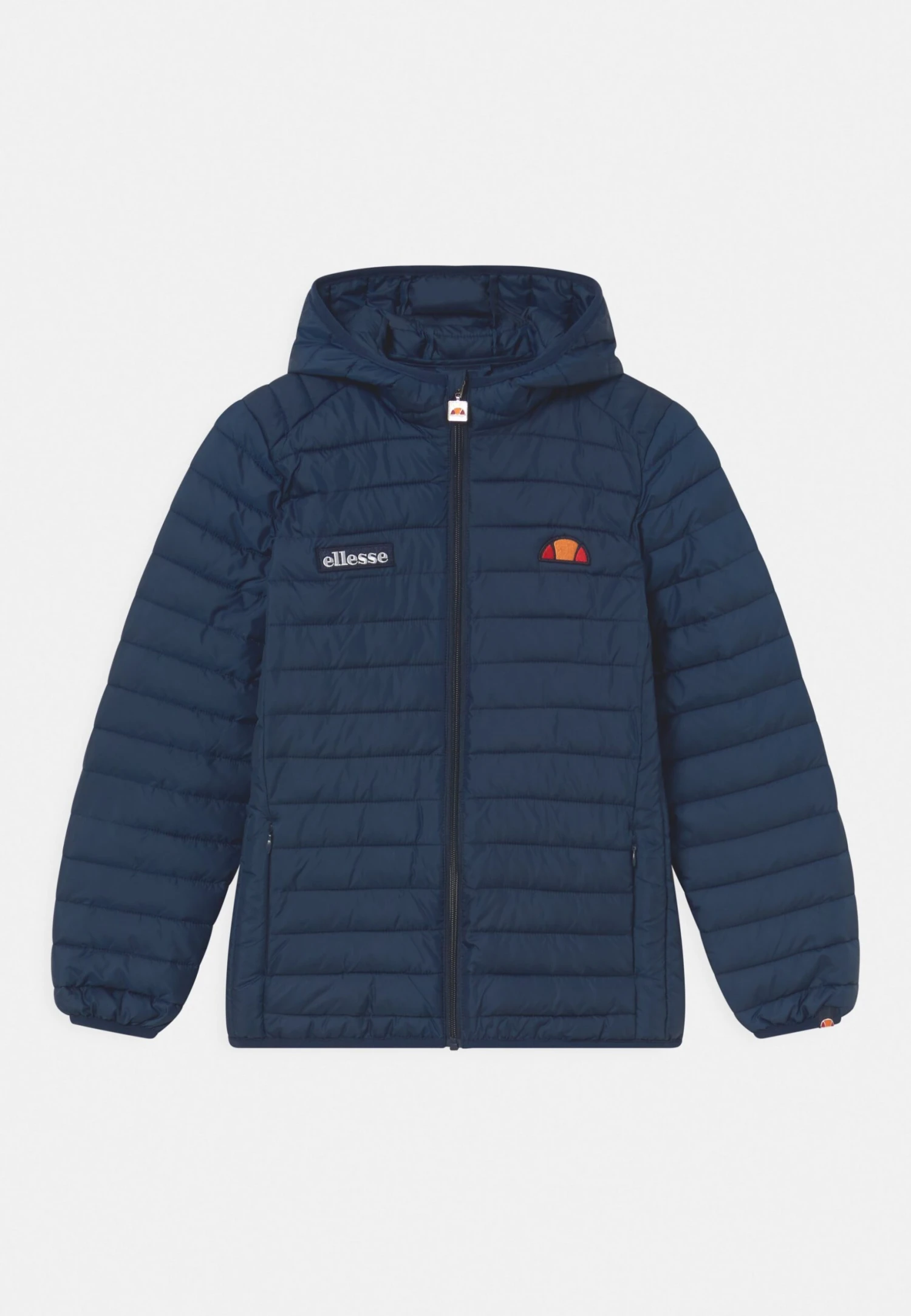 RegalioGiacca Da Mezza StagioneNavy Bambini Abbigliamento outwear EL924L009-K11 Ellesse RegalioGiacca Da Mezza StagioneNavy Bambini Abbigliamento Outwear EL924L009-K11 -Ellesse 528b7f1218854fe8a733b76f59f8a3b8 scaled