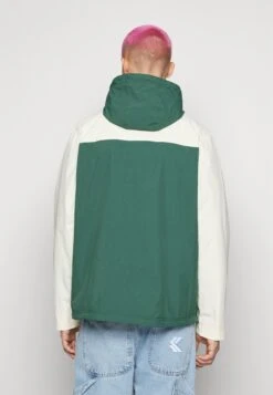 Ellesse Pierleoni JacketGiacca LeggeraDark Green Uomo Giacche EL922T0A3-M11 5 Ellesse Pierleoni JacketGiacca LeggeraDark Green Uomo Giacche EL922T0A3-M11 -Ellesse 57decc5c7cb74f658988cb92238d32cb