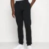 Ellesse Pleiadies Jog PantPantaloni SportiviBlack Uomo Pantaloni EL922E030-Q11 1 Ellesse Pleiadies Jog PantPantaloni SportiviBlack Uomo Pantaloni EL922E030-Q11 -Ellesse 58fa8b523e8d4ebdba9306de181af2a8
