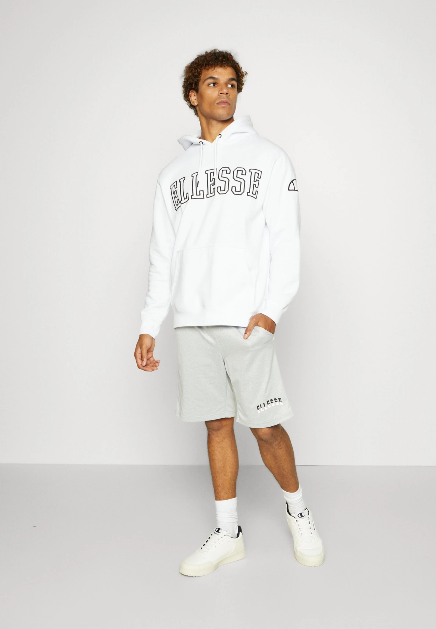 Montato HoodyFelpa Con CappuccioWhite Uomo Maglieria e Felpe EL942G02U-A11 Ellesse Montato HoodyFelpa Con CappuccioWhite Uomo Maglieria E Felpe EL942G02U-A11 -Ellesse 5d3c7a16d0e34e719c2bd82e779070af scaled