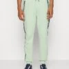 Ellesse Gennara PantPantaloni SportiviGreen Uomo Pantaloni EL942E04J-M11 1 Ellesse Gennara PantPantaloni SportiviGreen Uomo Pantaloni EL942E04J-M11 -Ellesse 5efdc29fbf8344628e97aba163cdc403