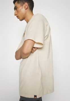 Ellesse Kem TeeT-Shirt Con StampaOffwhite Uomo Abbigliamento EL922O0I0-A11 -Ellesse 6335194da87c46579f9e359e4126883a