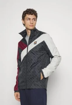 Ellesse Prospero JacketGiacca SportivaBlack Uomo Abbigliamento EL942F03H-Q11 5 Ellesse Prospero JacketGiacca SportivaBlack Uomo Abbigliamento EL942F03H-Q11 -Ellesse 65228a707684405ca6a555eda33bfdf1