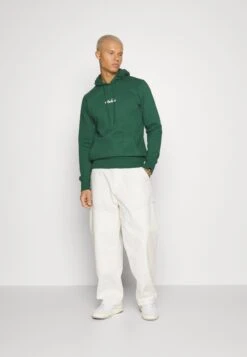 Ellesse Pershuta HoodyFelpa Con CappuccioDark Green Uomo Maglieria E Felpe EL922S0CN-M11 6 Ellesse Pershuta HoodyFelpa Con CappuccioDark Green Uomo Maglieria E Felpe EL922S0CN-M11 -Ellesse 67207d3b3e8d40b0a54db434eec19184