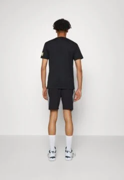 Ellesse RawsonPantaloncini SportiviBlack Uomo Abbigliamento EL942E04H-Q11 4 Ellesse RawsonPantaloncini SportiviBlack Uomo Abbigliamento EL942E04H-Q11 -Ellesse 6bf9a0e2da4d4826b1e7726c992f0ae3