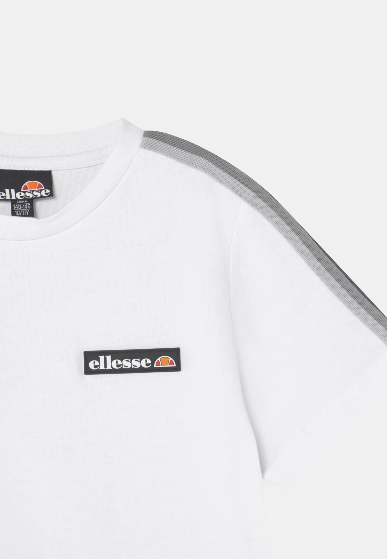 CaloreT-Shirt Con StampaWhite Bambini T-shirt & Top EL924G01L-A11 Ellesse CaloreT-Shirt Con StampaWhite Bambini T-shirt & Top EL924G01L-A11 -Ellesse 7254109c28a14d0586a90fe3f1ddaceb scaled