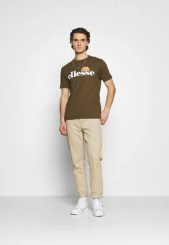 Ellesse Sl Prado TeeT-Shirt Con StampaKhaki Uomo T-shirt E Polo EL922O06W-N11 3 Ellesse Sl Prado TeeT-Shirt Con StampaKhaki Uomo T-shirt E Polo EL922O06W-N11 -Ellesse 72adf56023804cdcbf6e890d1de02906