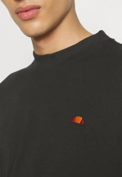 Ellesse Balatro T-Shirt BasicBlack Uomo Abbigliamento EL922O0HZ-Q11 -Ellesse 73758ef7c37f463cb597f25cdea4dc1c