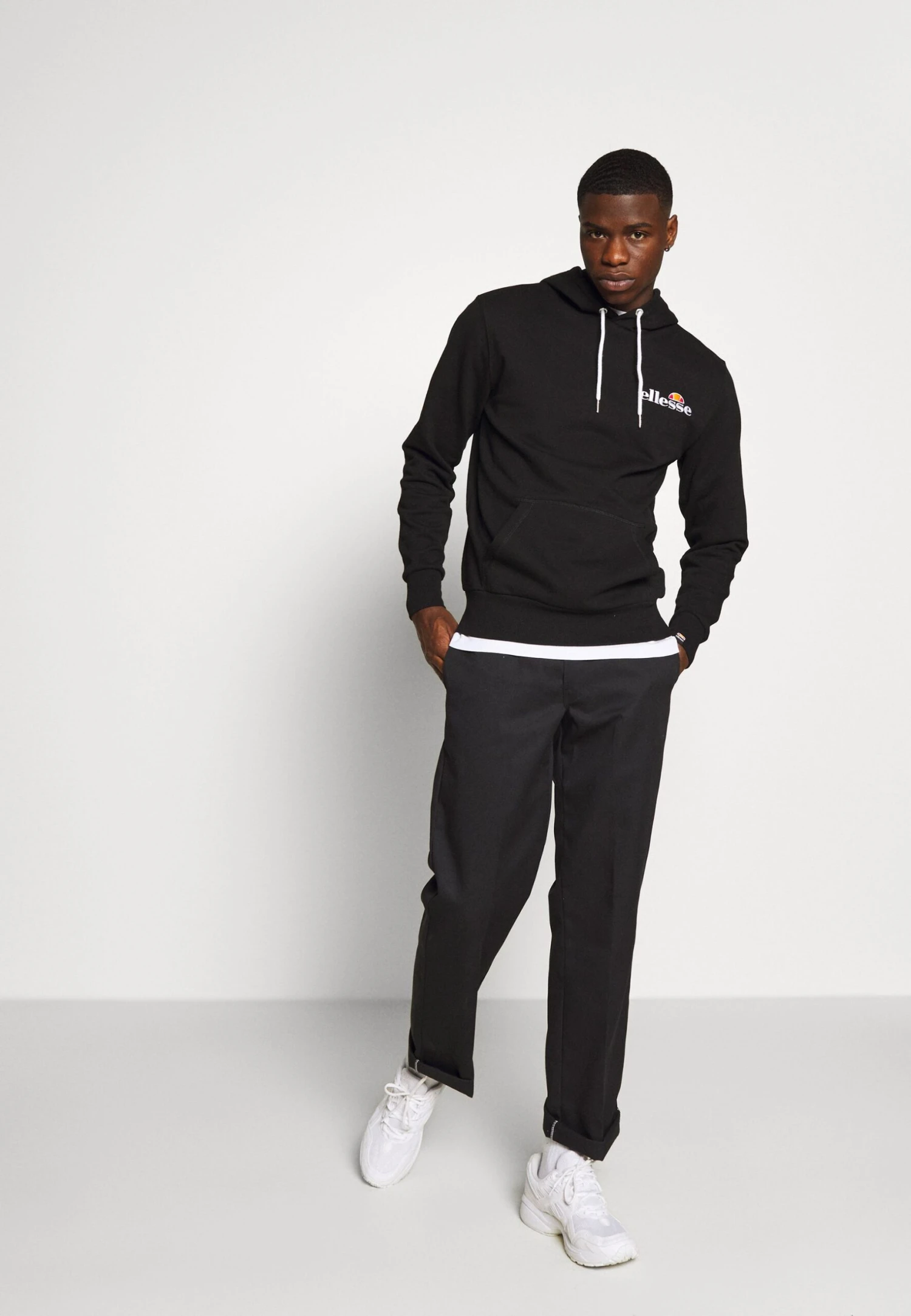 PrimeroFelpa Con CappuccioBlack Uomo Maglieria e Felpe EL922S03J-Q11 Ellesse PrimeroFelpa Con CappuccioBlack Uomo Maglieria E Felpe EL922S03J-Q11 -Ellesse 75d8d00451e94fac805b5fc0c88086c6 scaled