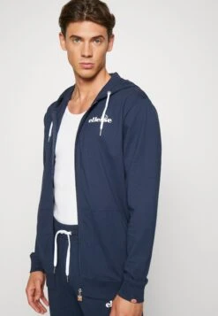 Ellesse BeviloPigiamaNavy Uomo Per La Notte EL982M00I-K11 -Ellesse 7ea6d5294afa4efe944dc327adb6d332