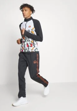 Ellesse Reginas TrackGiacca SportivaMulti-Coloured/White Uomo Pantaloni Sportivi E Joggers EL942G034-T11 6 Ellesse Reginas TrackGiacca SportivaMulti-Coloured/White Uomo Pantaloni Sportivi E Joggers EL942G034-T11 -Ellesse 878dc28bee324cbc970e415b61c9b188