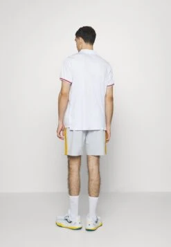 Ellesse RawsonPantaloncini SportiviLight Grey Uomo Abbigliamento EL942E04H-C11 -Ellesse 8a80aca8b00045f78ec36219b5981cd0