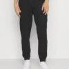 Ellesse Tracca PantPantaloni SportiviBlack Uomo Abbigliamento EL942E04P-Q11 -Ellesse 8c934f1a9a3547918a353745bc57bf8e