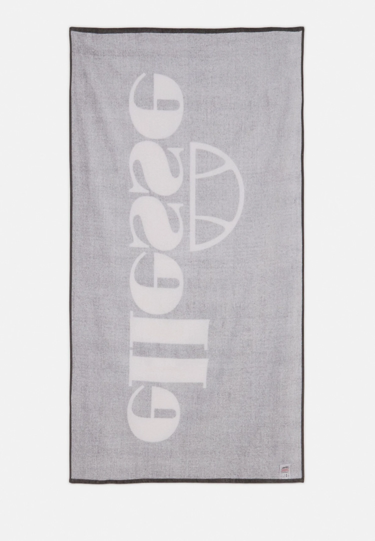 Tovaglia UnisexTelo MareDark Grey Donna Moda mare EL9810012-C11 Ellesse Tovaglia UnisexTelo MareDark Grey Donna Moda Mare EL9810012-C11 -Ellesse 8fd74b90a0524145befdc8c1e6854e45 scaled