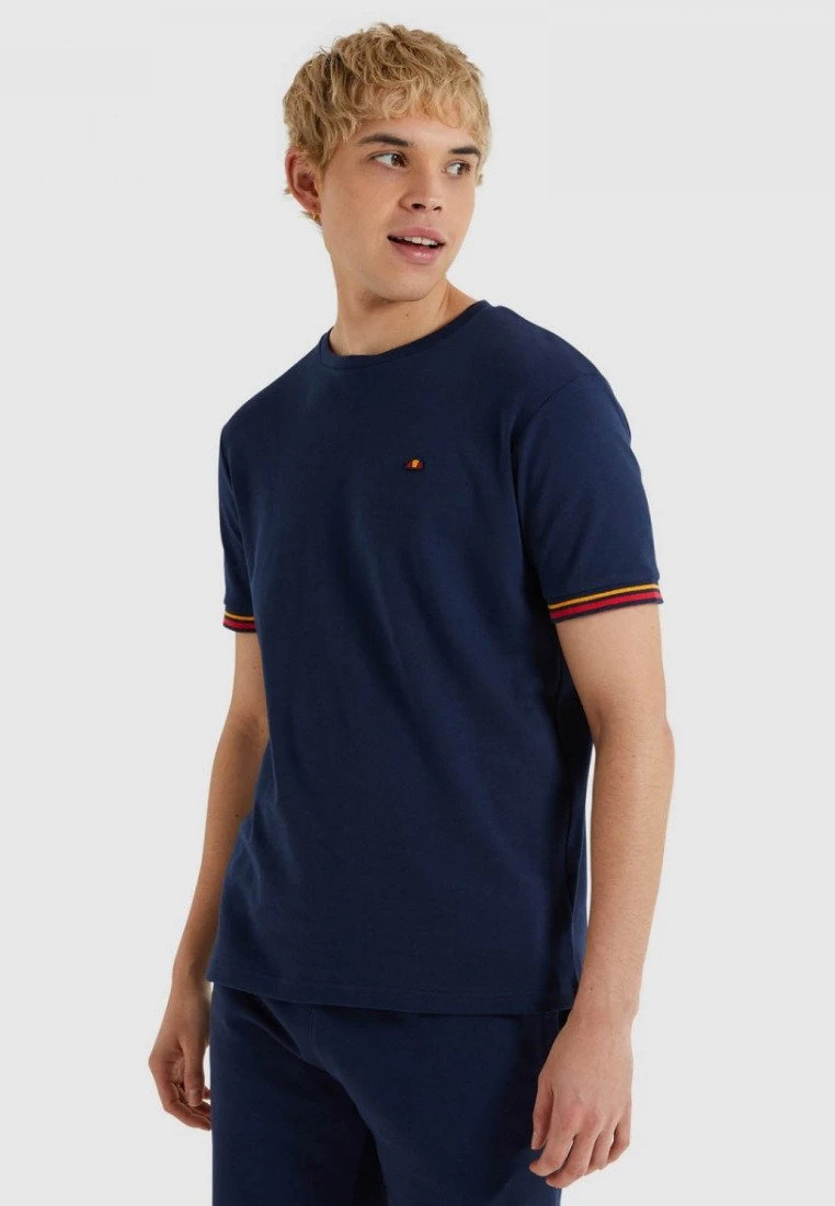 TowersT-Shirt BasicBlue Uomo T-shirt e polo EL922O0DC-K11 Ellesse TowersT-Shirt BasicBlue Uomo T-shirt E Polo EL922O0DC-K11 -Ellesse 90cb611f5b4d47829774f900ecf5accd