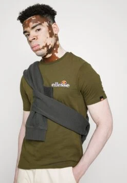 Ellesse VoodooT-Shirt Con StampaKhaki Uomo T-shirt E Polo EL922O02Q-N11 5 Ellesse VoodooT-Shirt Con StampaKhaki Uomo T-shirt E Polo EL922O02Q-N11 -Ellesse 912918a051e1457da6c4b2a845eea641