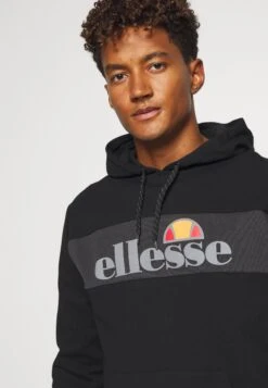 Ellesse CaslinoFelpa Con CappuccioBlack Uomo Maglieria E Felpe EL942G00O-Q11 5 Ellesse CaslinoFelpa Con CappuccioBlack Uomo Maglieria E Felpe EL942G00O-Q11 -Ellesse 93cbcbe4cc90445fbb13a1aca55f391c
