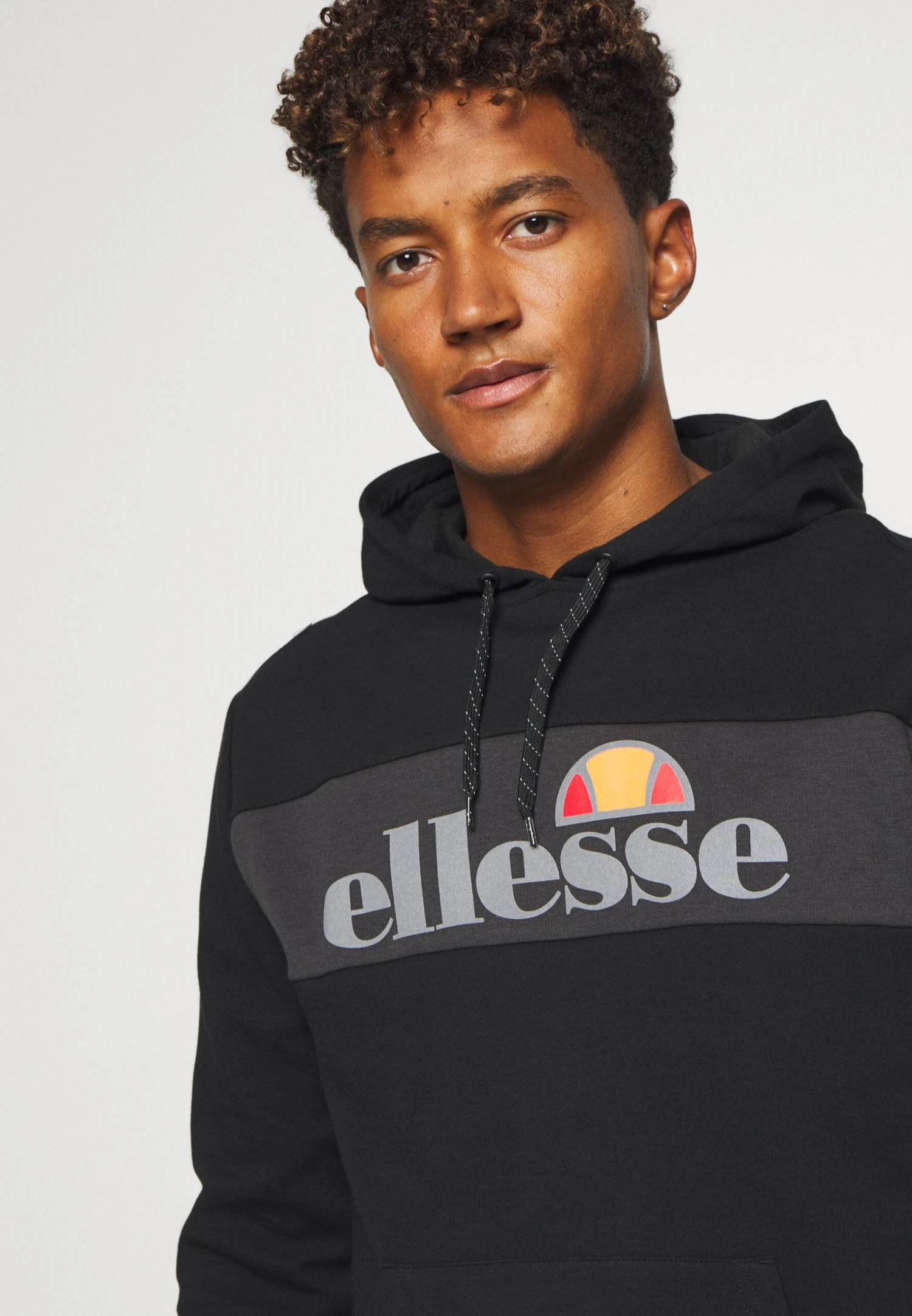 CaslinoFelpa Con CappuccioBlack Uomo Maglieria e Felpe EL942G00O-Q11 Ellesse CaslinoFelpa Con CappuccioBlack Uomo Maglieria E Felpe EL942G00O-Q11 -Ellesse 93cbcbe4cc90445fbb13a1aca55f391c scaled