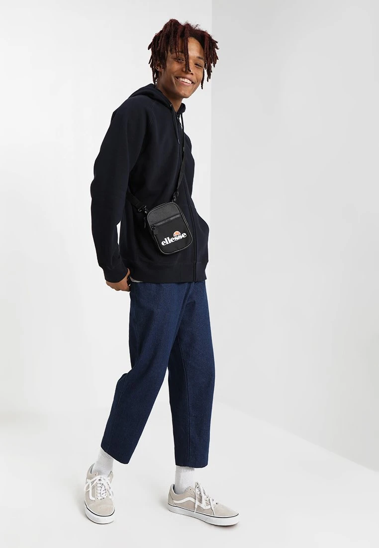 TempletonBorsa A TracollaBlack/Charcoal Marl Uomo Accessori EL952H008-Q11 Ellesse TempletonBorsa A TracollaBlack/Charcoal Marl Uomo Accessori EL952H008-Q11 -Ellesse 9c668dc2670f4df09cd998b5c71028f0