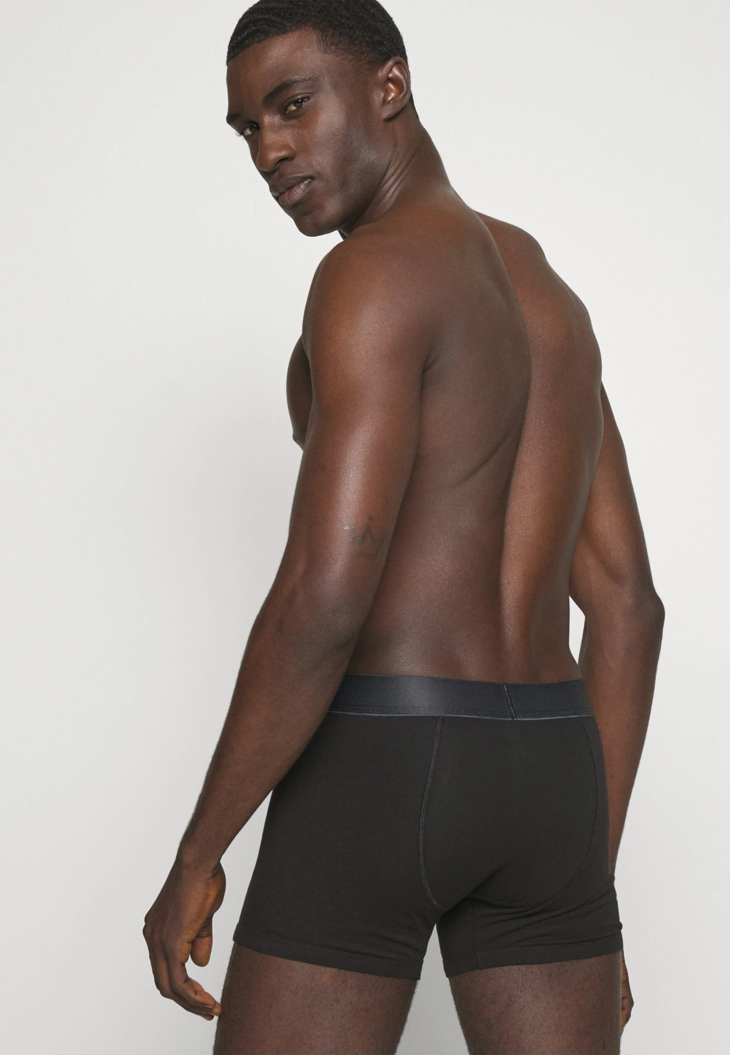 Crista 5 Pack - Culotte - Multi Ellesse Crista 5 Pack - Culotte - Multi -Ellesse a23d85d5c4e4406181d64ee010bf5303 scaled