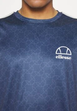 Ellesse Betina TeeT-Shirt Con StampaNavy Uomo Abbigliamento EL942D052-K11 -Ellesse a435c4bb1b5449c0bcf984a3f1906766