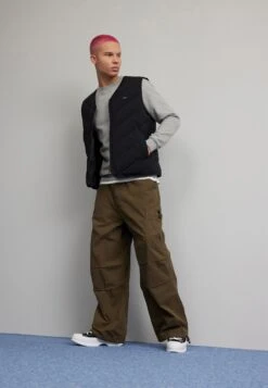 Ellesse Medici GiletSmanicatoBlack Uomo Giacche EL922T09T-Q11 -Ellesse a5f6ea025e29457784262a23e99093a1