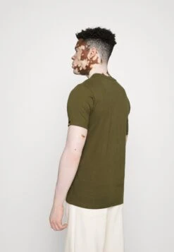 Ellesse VoodooT-Shirt Con StampaKhaki Uomo T-shirt E Polo EL922O02Q-N11 4 Ellesse VoodooT-Shirt Con StampaKhaki Uomo T-shirt E Polo EL922O02Q-N11 -Ellesse a6d1ea20b7cf4b59acf54a61f4760f9e